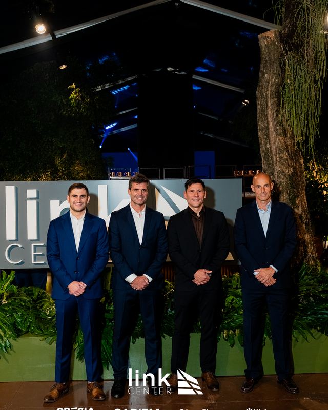 Equipe do Link Center em um evento